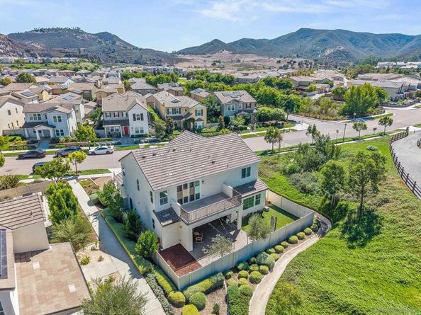 3012 Starry Night Dr, Escondido CA 92029