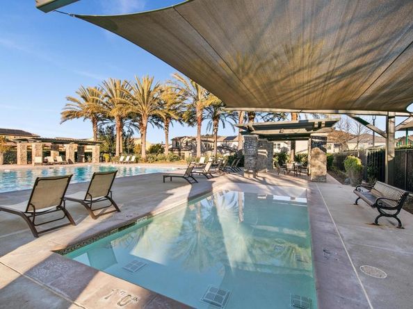 3012 Starry Night Dr, Escondido CA 92029