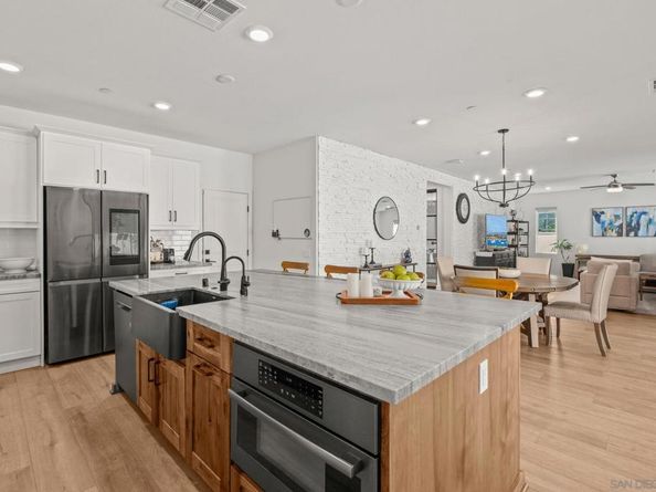 3012 Starry Night Dr, Escondido CA 92029