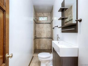 2858 E St, San Diego CA 92102