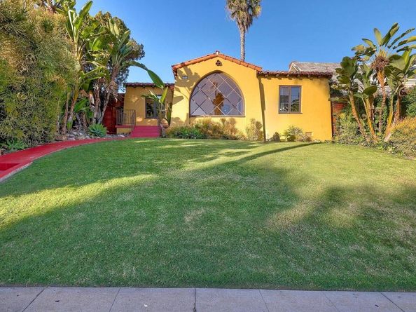 2858 E St, San Diego CA 92102