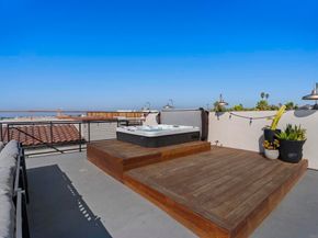 806 N Cleveland St Unit 1, Oceanside CA 92054