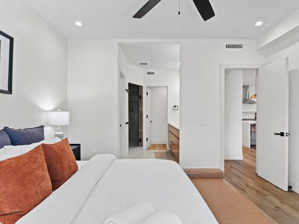 806 N Cleveland St Unit 1, Oceanside CA 92054