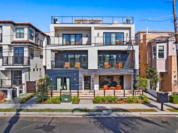 806 N Cleveland St Unit 1, Oceanside CA 92054
