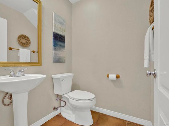 7435 Neptune Dr, Carlsbad CA 92011