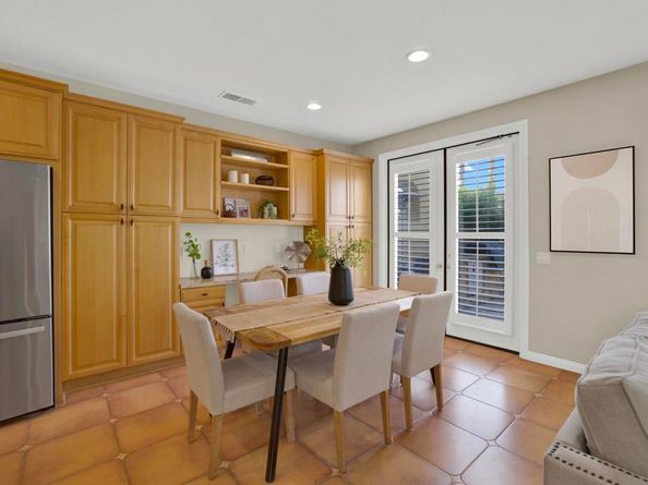 7435 Neptune Dr, Carlsbad CA 92011