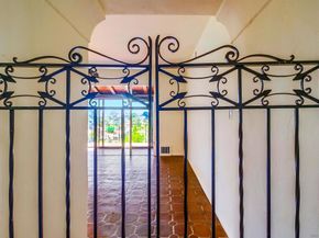 2854 Albatross Street, San Diego CA 92103