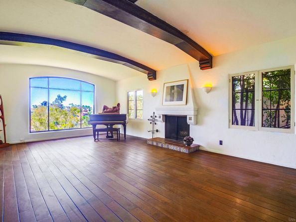 2854 Albatross Street, San Diego CA 92103