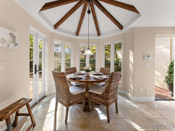 7725 Whitefield Pl, La Jolla CA 92037