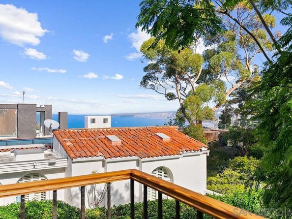 7725 Whitefield Pl, La Jolla CA 92037