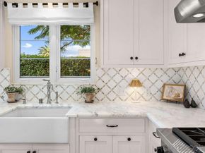 7725 Whitefield Pl, La Jolla CA 92037