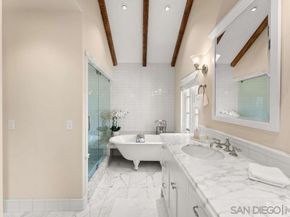 7725 Whitefield Pl, La Jolla CA 92037