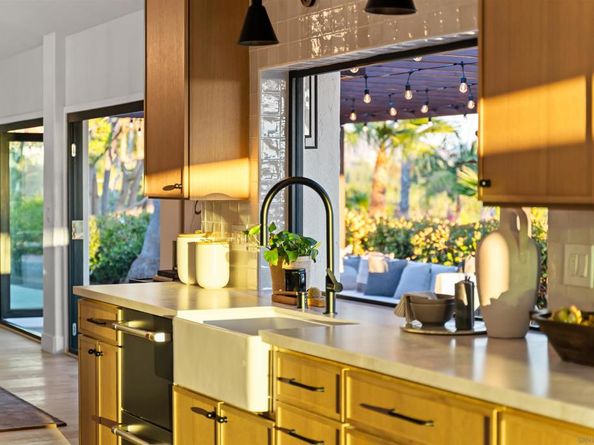 1170 Rancho Encinitas Dr, Encinitas CA 92024