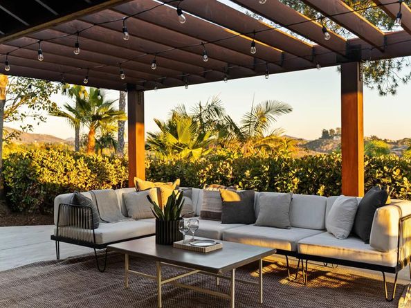 1170 Rancho Encinitas Dr, Encinitas CA 92024