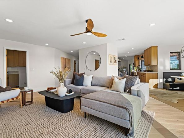 1170 Rancho Encinitas Dr, Encinitas CA 92024