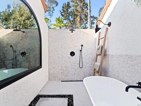 1170 Rancho Encinitas Dr, Encinitas CA 92024