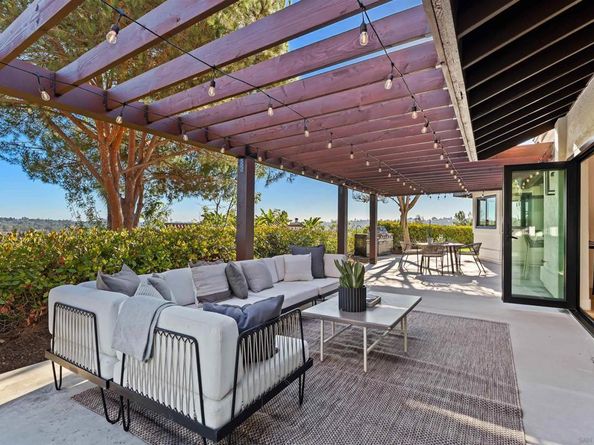 1170 Rancho Encinitas Dr, Encinitas CA 92024