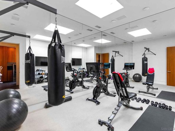 6653 Neptune Share B, La Jolla CA 92037