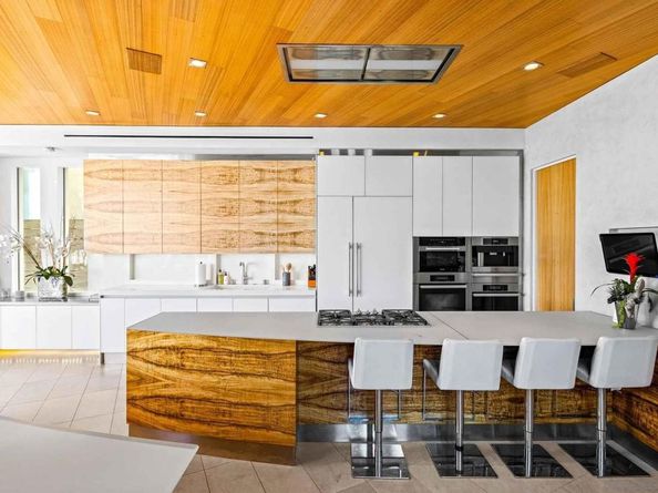 6653 Neptune Share B, La Jolla CA 92037