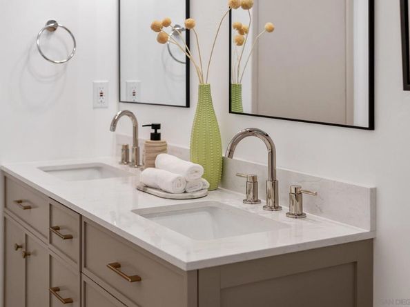 5672 Dartford Way, San Diego CA 92120