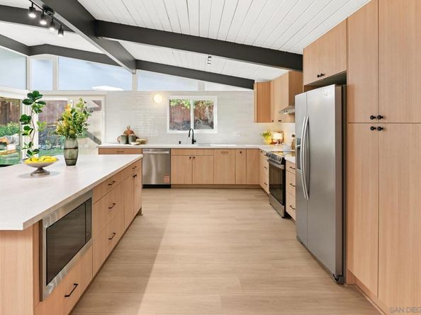 5672 Dartford Way, San Diego CA 92120