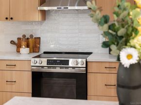 5672 Dartford Way, San Diego CA 92120