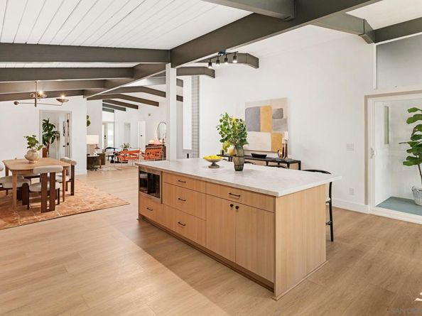 5672 Dartford Way, San Diego CA 92120