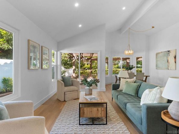 4946 Alicante Way, Oceanside CA 92056