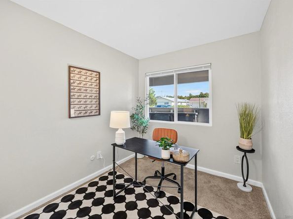 3290 Ashford St Unit E, San Diego CA 92111