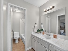 3290 Ashford St Unit E, San Diego CA 92111