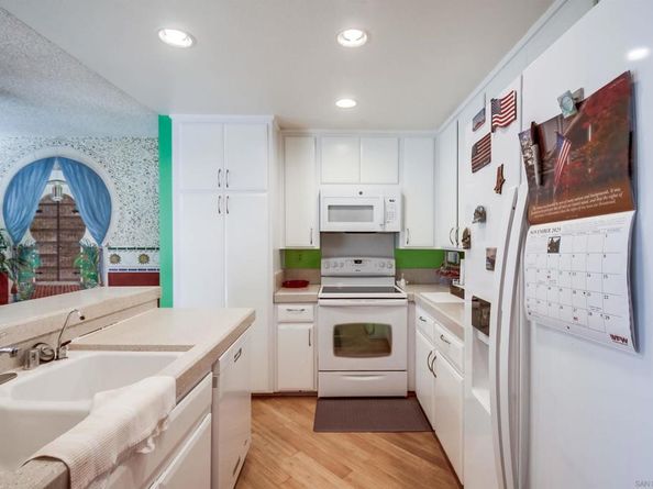 2366 Grand Ave, San Diego CA 92109