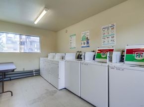 2366 Grand Ave, San Diego CA 92109