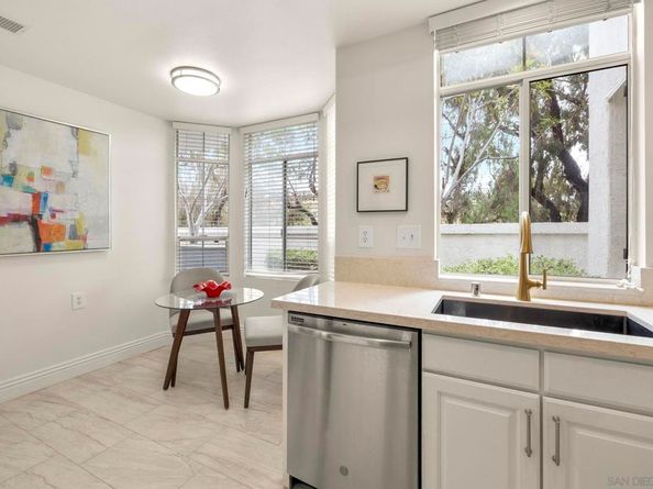 3335 Genoa Way 112, Oceanside CA 92056