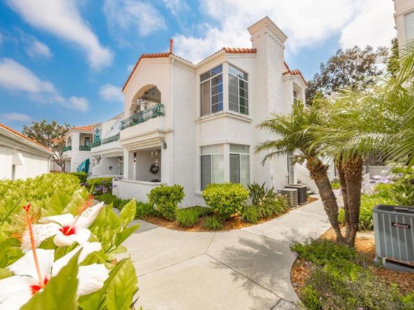 3335 Genoa Way 112, Oceanside CA 92056