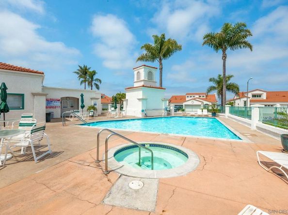 3335 Genoa Way 112, Oceanside CA 92056