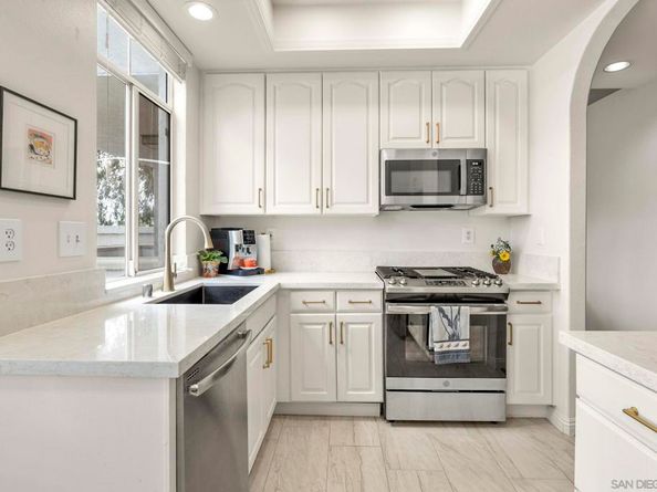 3335 Genoa Way 112, Oceanside CA 92056