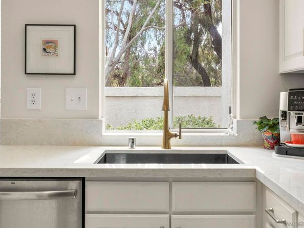 3335 Genoa Way 112, Oceanside CA 92056