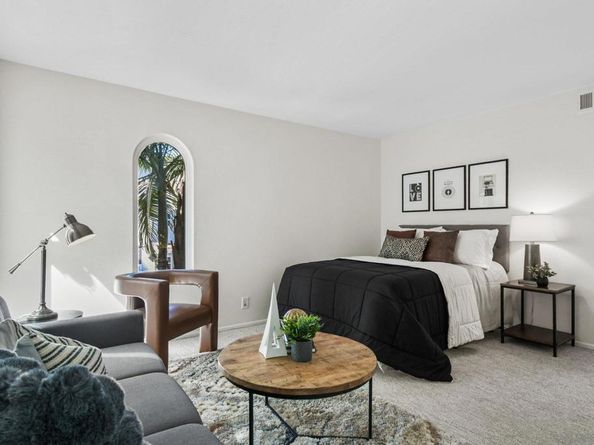 4061 Caminito Dehesa, San Diego CA 92107