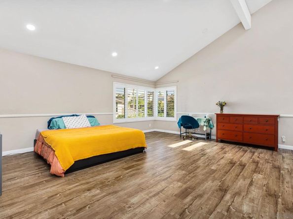 12434 Cloudesly Dr, San Diego CA 92128