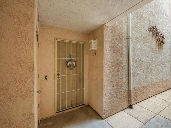 7283 Camino Degrazia 11, San Diego CA 92111