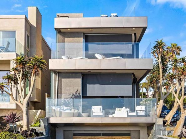 6653 Neptune, La Jolla CA 92037