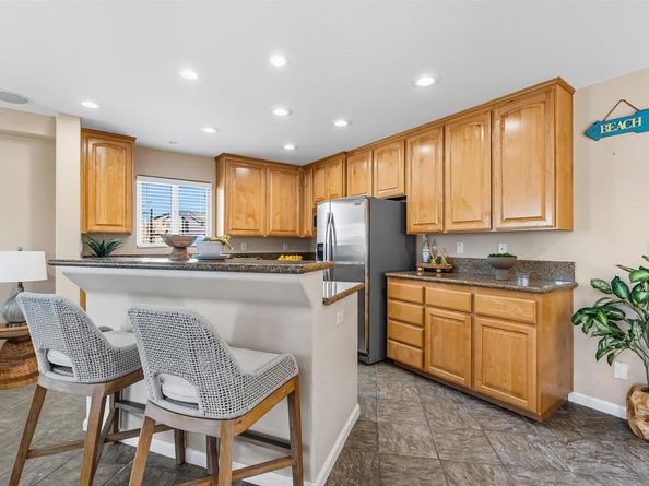 806 Redondo Ct, San Diego CA 92109