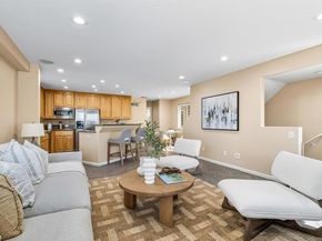 806 Redondo Ct, San Diego CA 92109