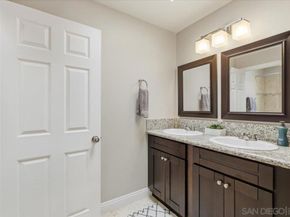 1542 Woody Hills Dr, El Cajon CA 92019