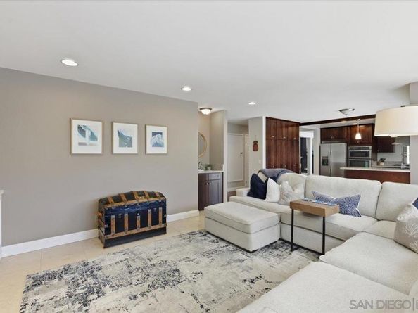 1542 Woody Hills Dr, El Cajon CA 92019