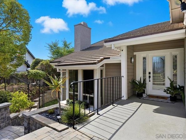 1542 Woody Hills Dr, El Cajon CA 92019