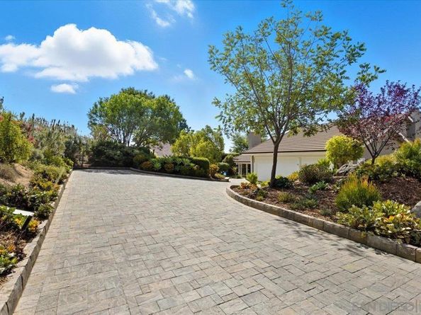 1542 Woody Hills Dr, El Cajon CA 92019