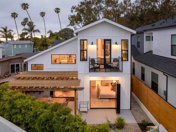 623 Colima St, La Jolla CA 92037