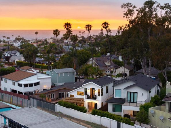 623 Colima St, La Jolla CA 92037