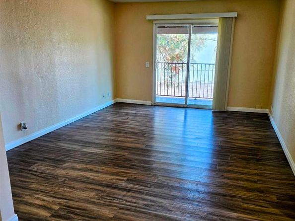240 W Lincoln Ave 8, Escondido CA 92026